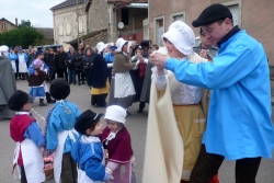 Champagne METEYER Pre & Fils - Singing and dancing