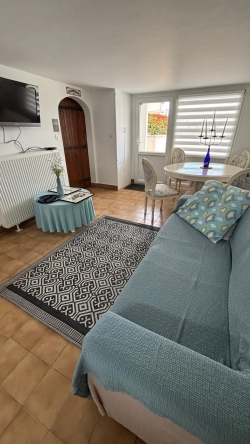 Champagne METEYER Père & Fils - Salon (sous-sol) Champagne METEYER Père & Fils - Salon (sous-sol)