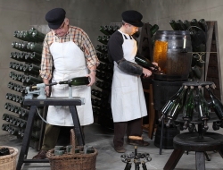 Champagne METEYER Père & Fils - Dégorgement. Champagne METEYER Père & Fils - Dégorgement.